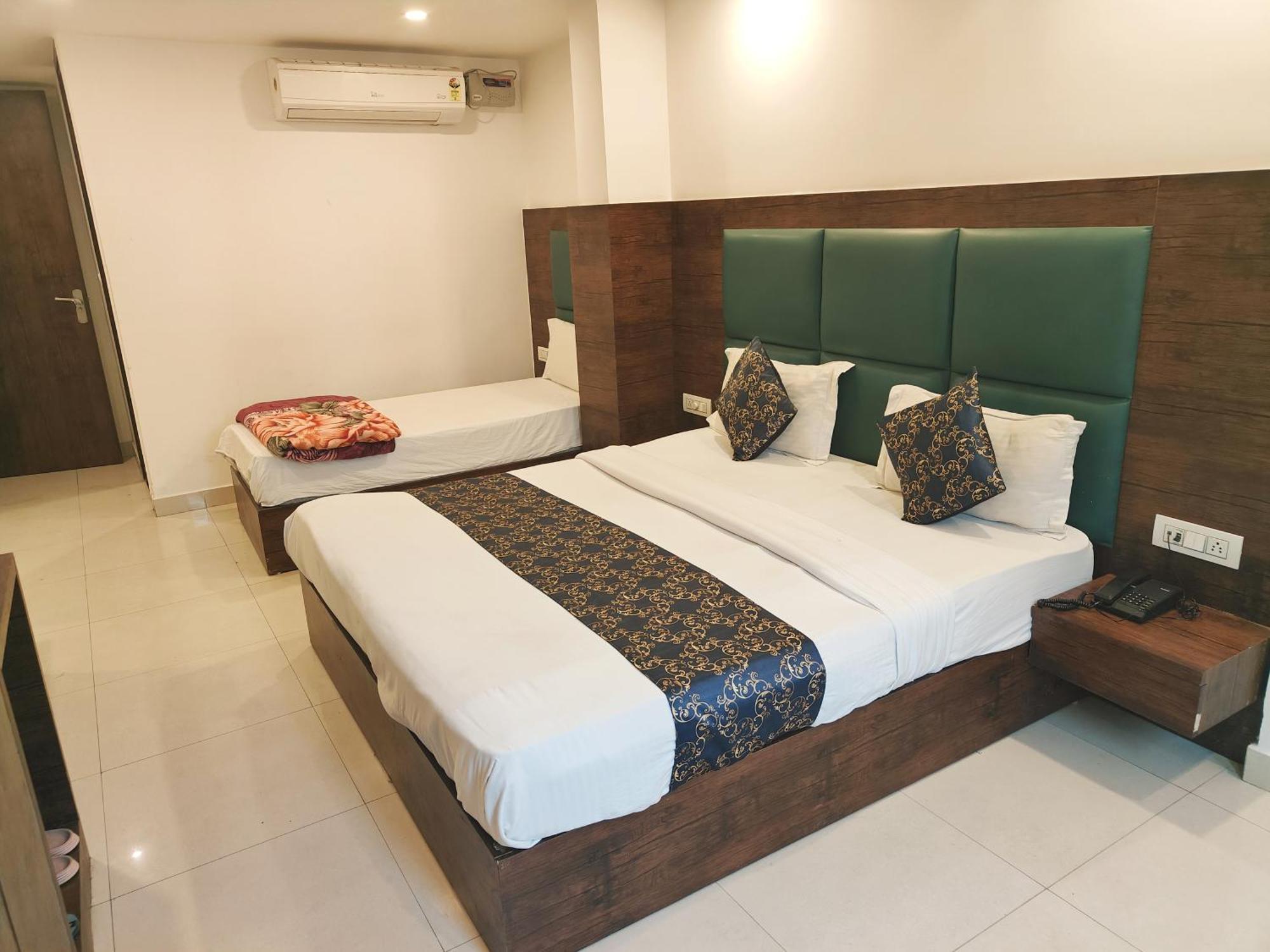 Hotel Le Mount Plaza Near Igi Airport Delhi Nova Deli Exterior foto