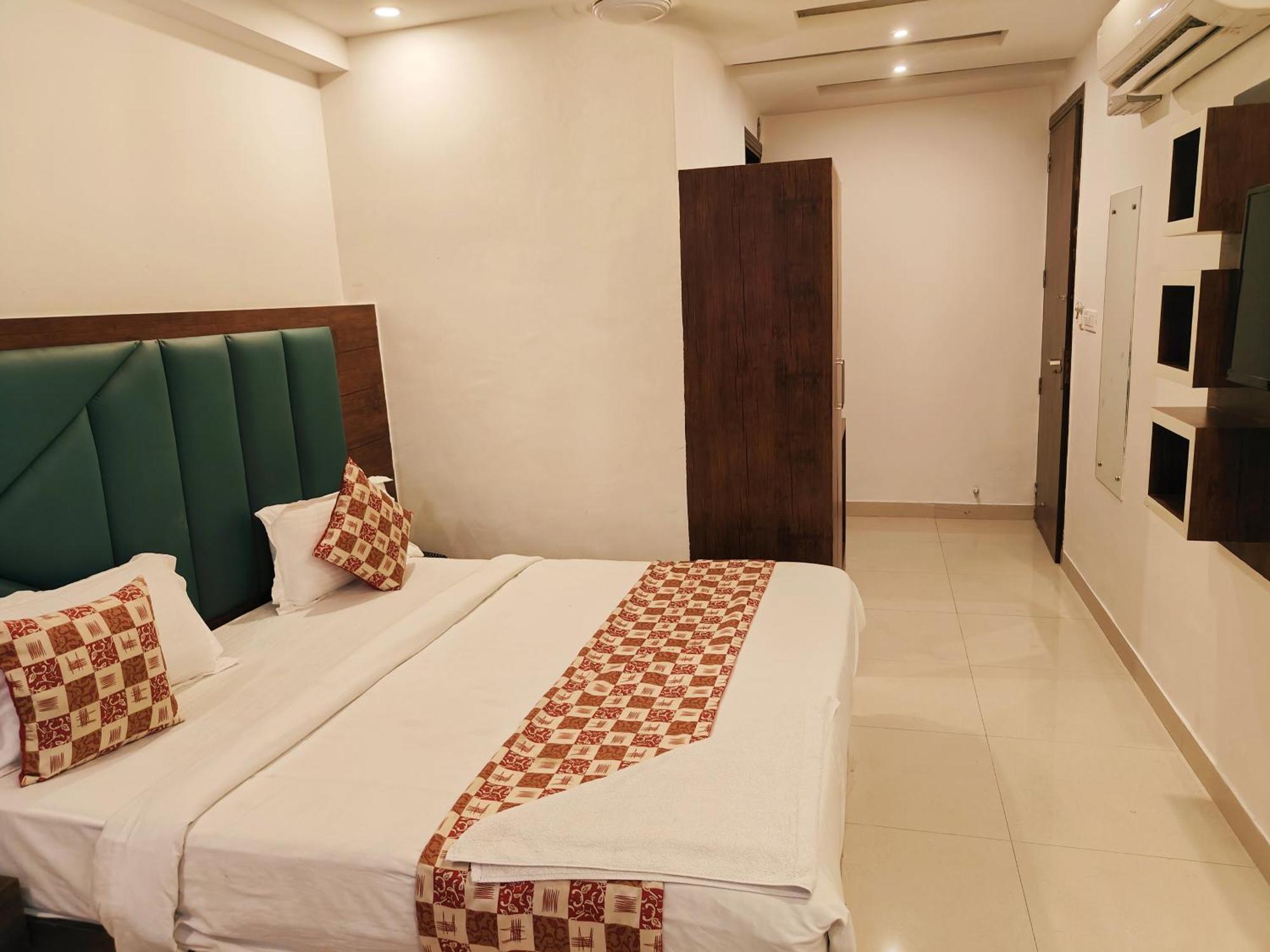 Hotel Le Mount Plaza Near Igi Airport Delhi Nova Deli Exterior foto