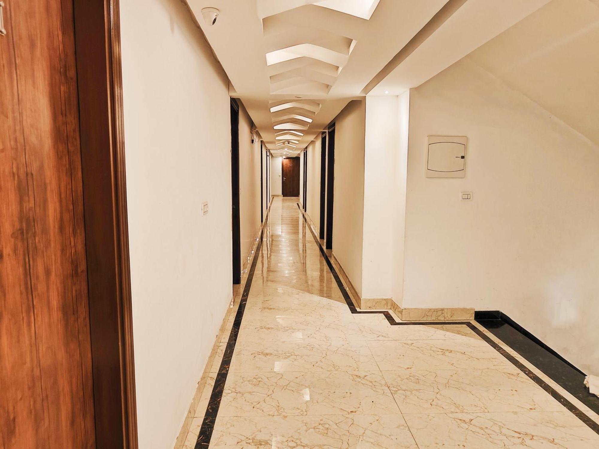 Hotel Le Mount Plaza Near Igi Airport Delhi Nova Deli Exterior foto