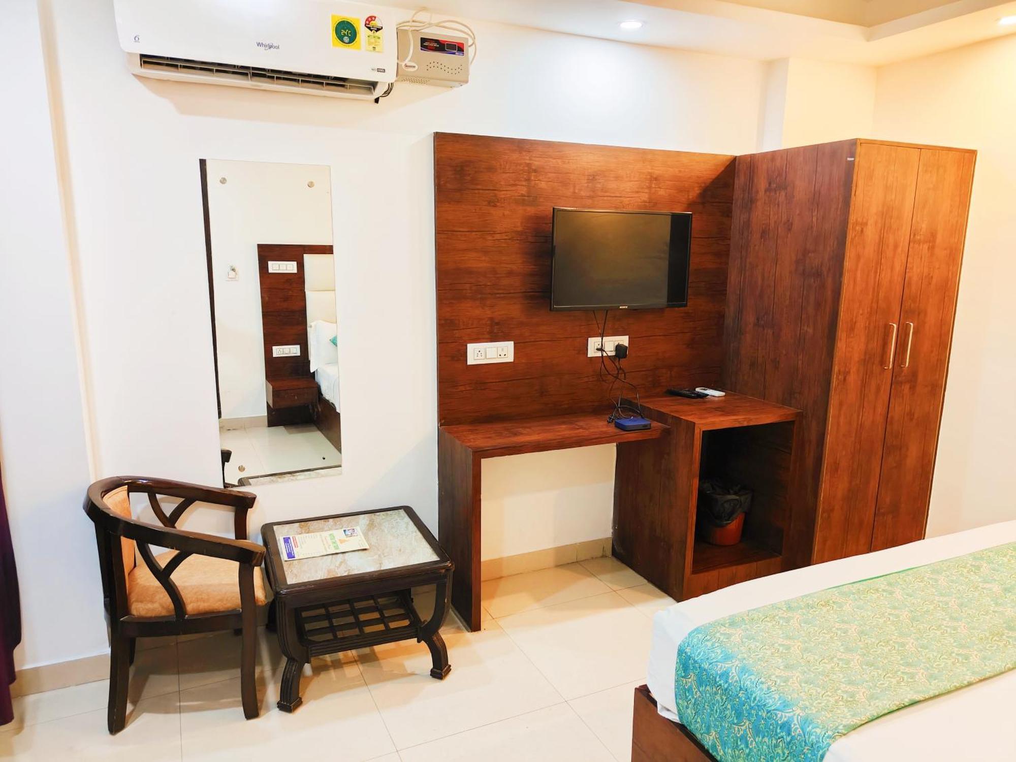 Hotel Le Mount Plaza Near Igi Airport Delhi Nova Deli Exterior foto